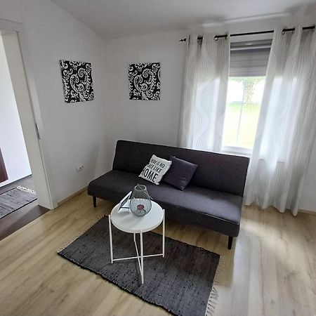 Apartman Slivnica Pri Mariboru Exteriör bild